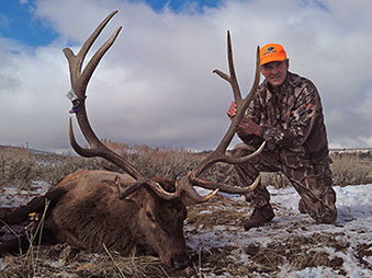elk hunting, mule deer hunting, elk hunt wyoming, deer hunt wyoming, hunt wyoming private ranches, trophy mule deer, trophy elk, guided hunt wyo